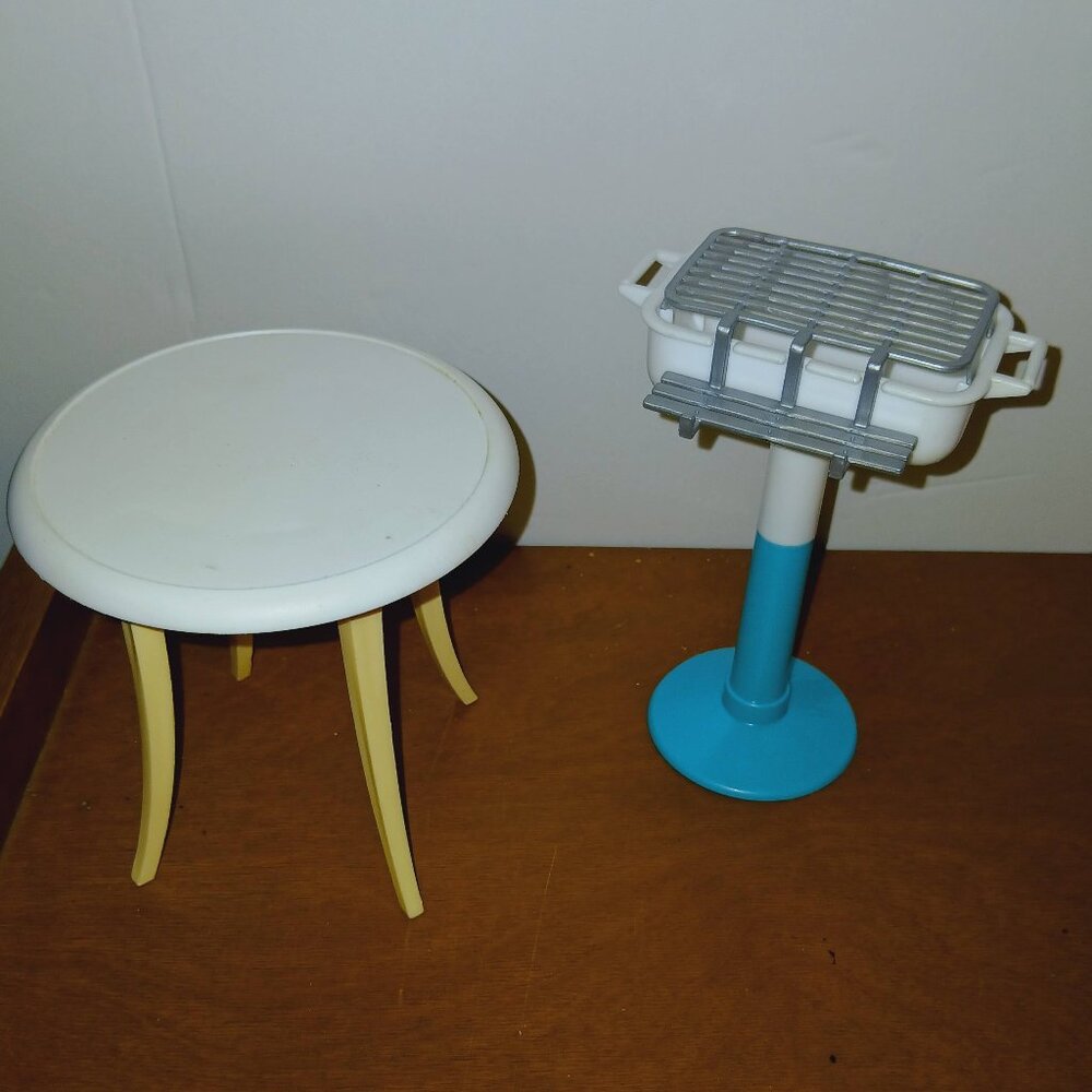 Vintage 2002 Barbie Mattel white beige dining table BBQ dollhouse doll furniture